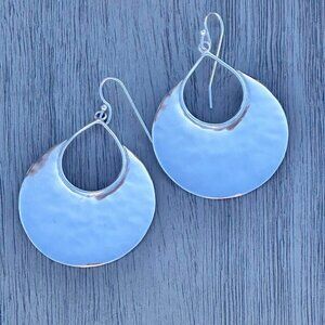 Silpada Signed 925 Sterling Silver Hammered Crescent Drop Earrings